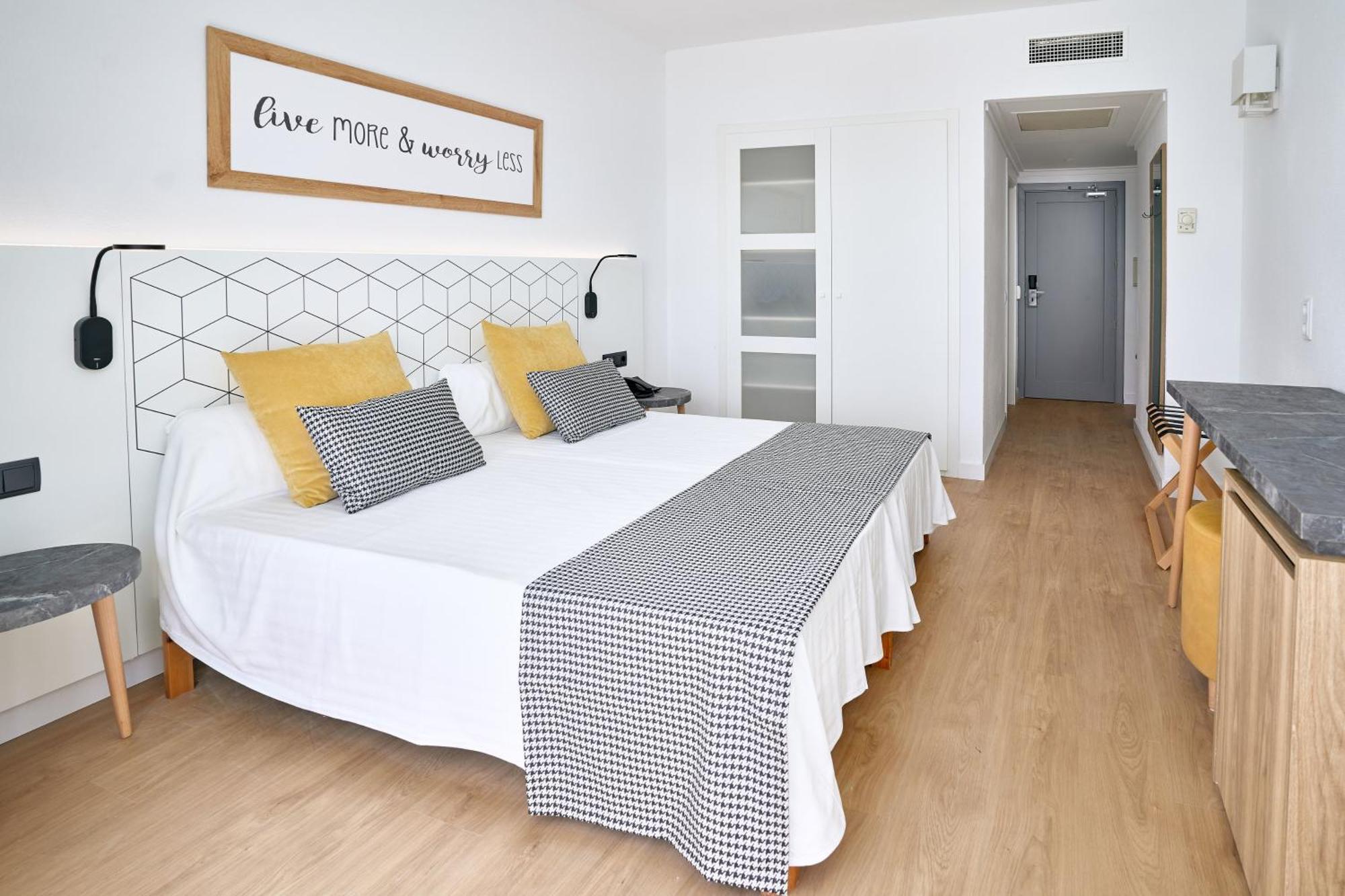 Flamboyan Caribe Hotel & Spa Magaluf  Exterior photo